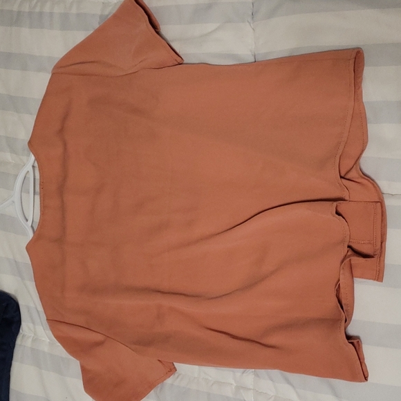 Pink blouse - Picture 2 of 3